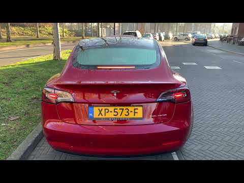 Tesla Model 3 Amber turn signals - Europe