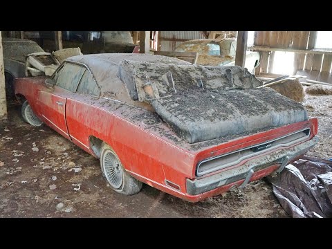 Dodge Charger R/T Barn Find in an ACTUAL BARN!