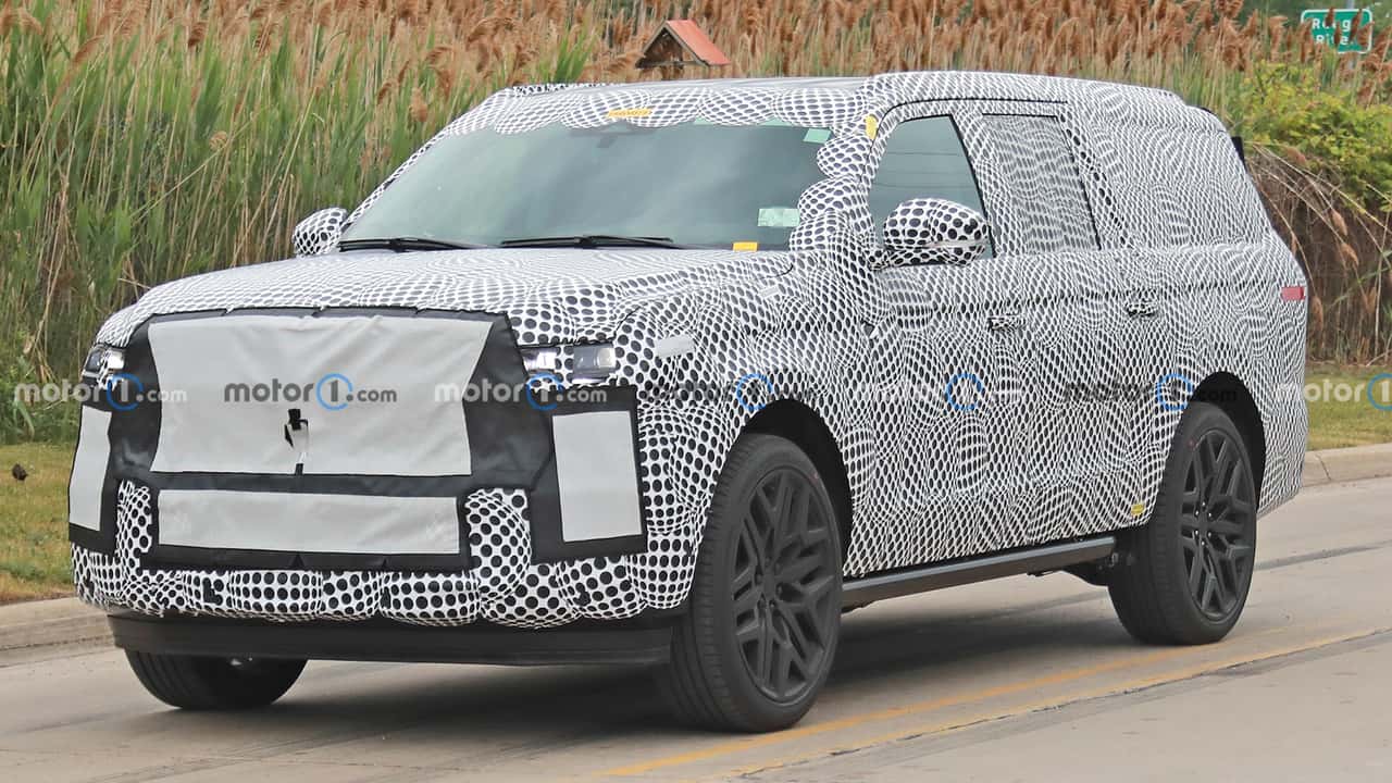 2025 Lincoln Navigator Spied Nautilus Influence MotorTrends