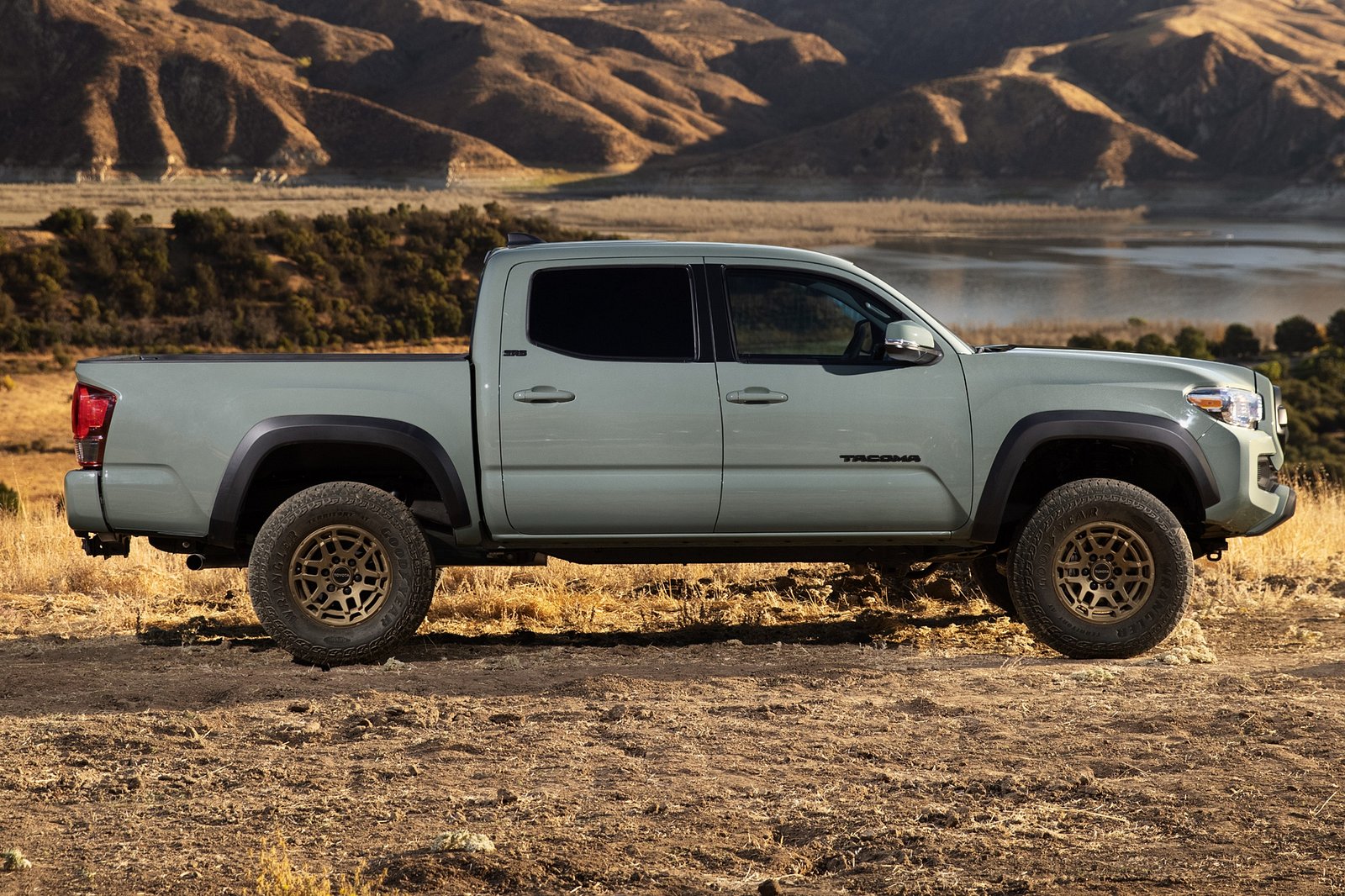 Massive Toyota Truck Recall for Loose Nuts Affects 380,000